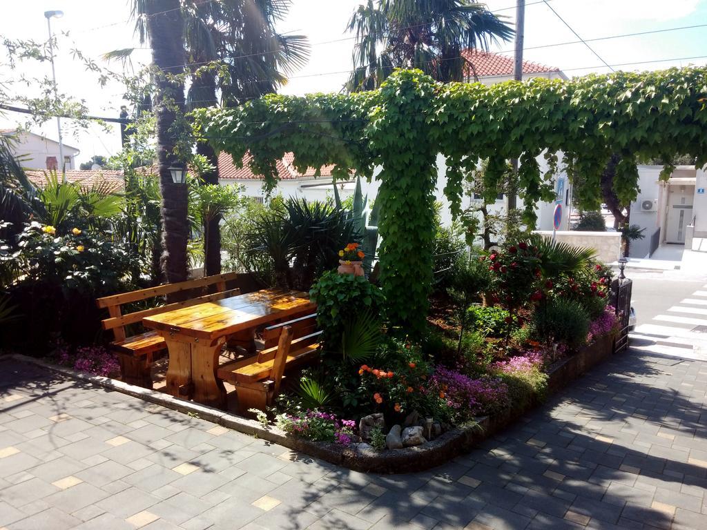 Apartmani Totic Crikvenica Εξωτερικό φωτογραφία